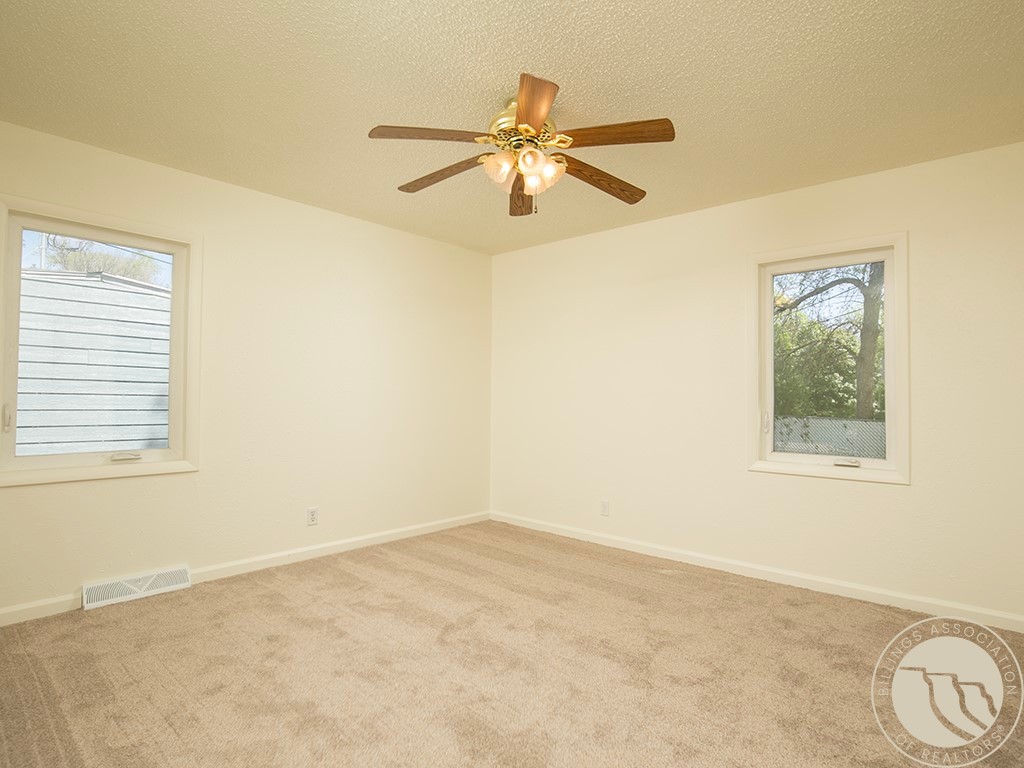 3415 Poly Drive
