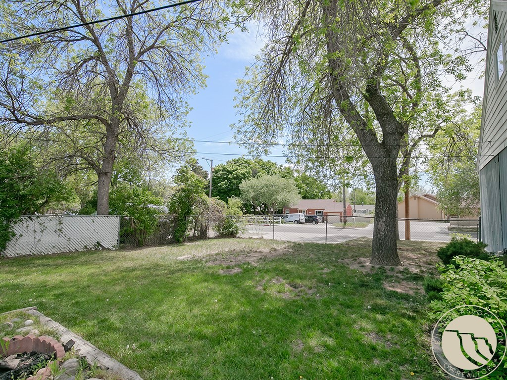3415 Poly Drive
