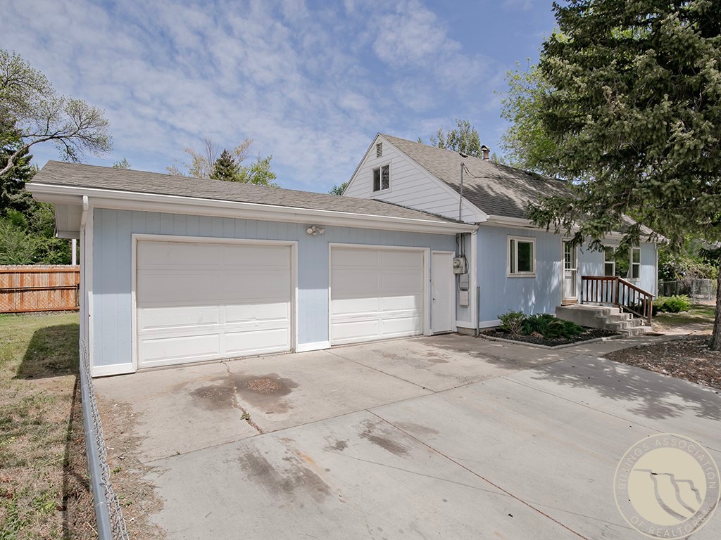 3415 Poly Drive