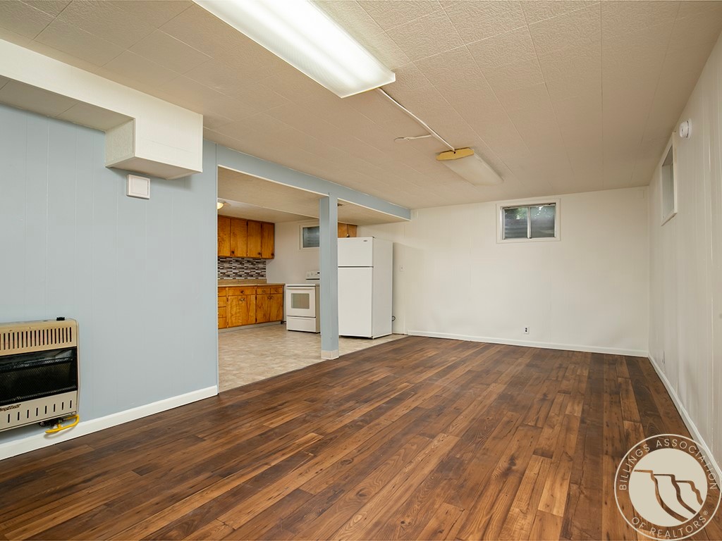 3415 Poly Drive