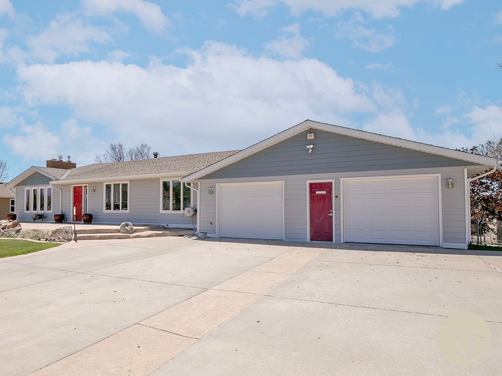 2110 Ridgeview Drive