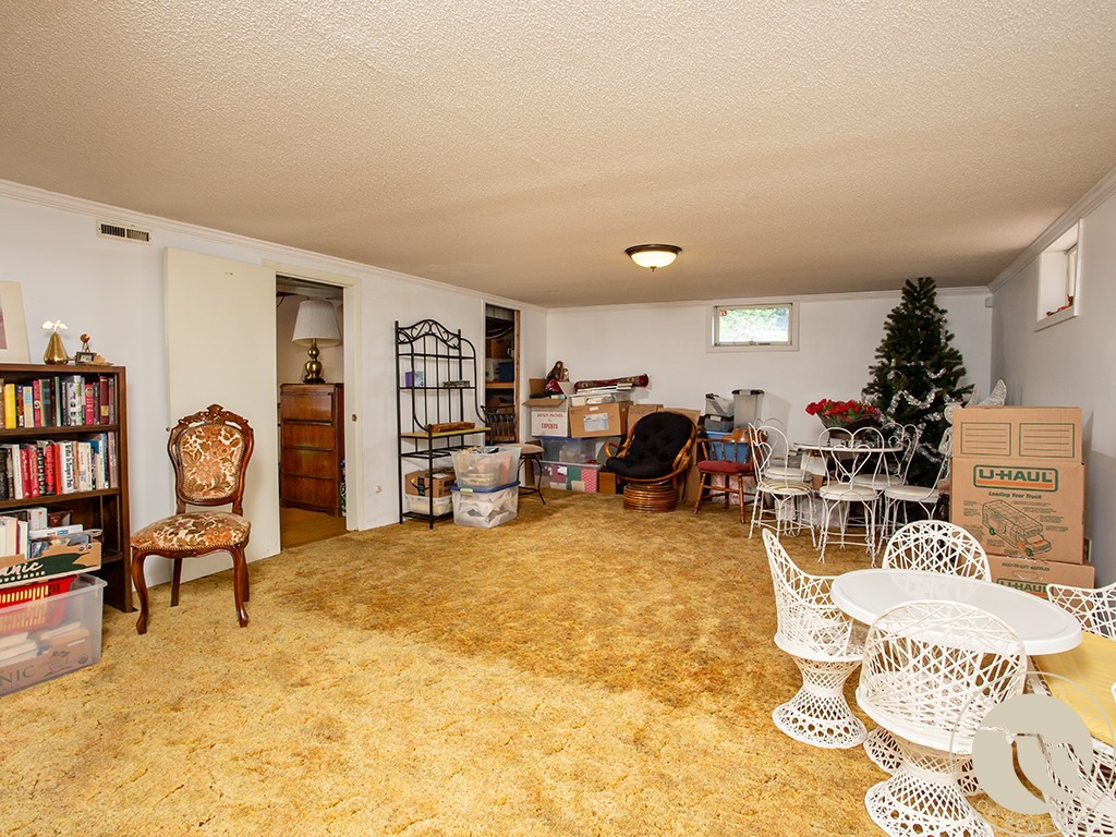 4748 Rimrock Rd
