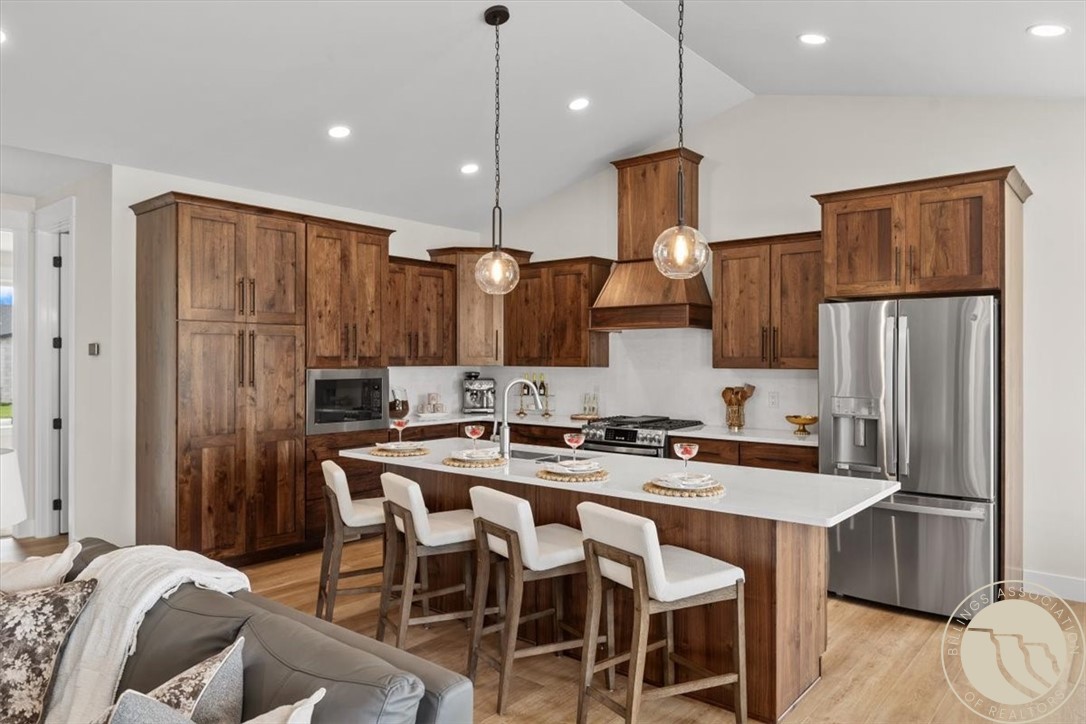 4613 Shining Light Lane