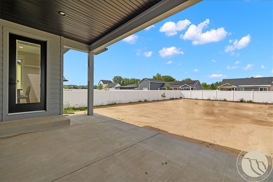 4613 Shining Light Lane