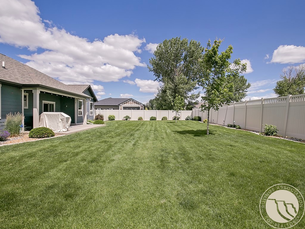 1145 Vineyard Way
