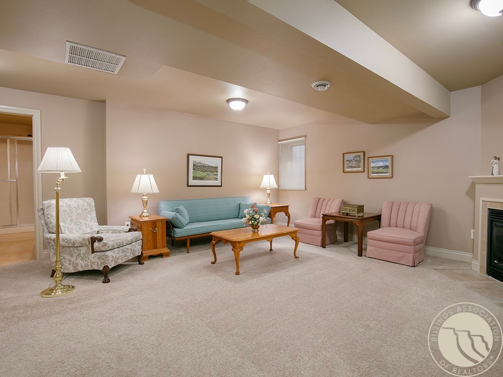 3737 Fairmeadow Court