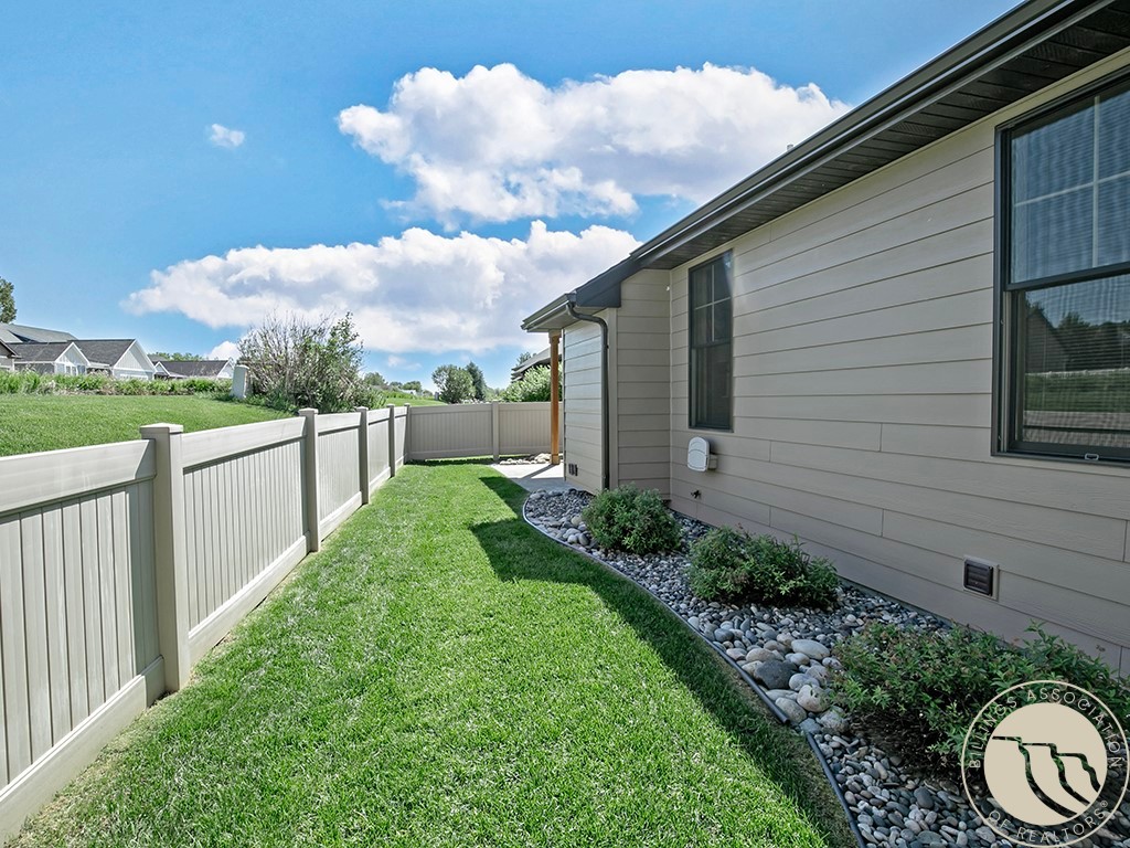 3737 Fairmeadow Court