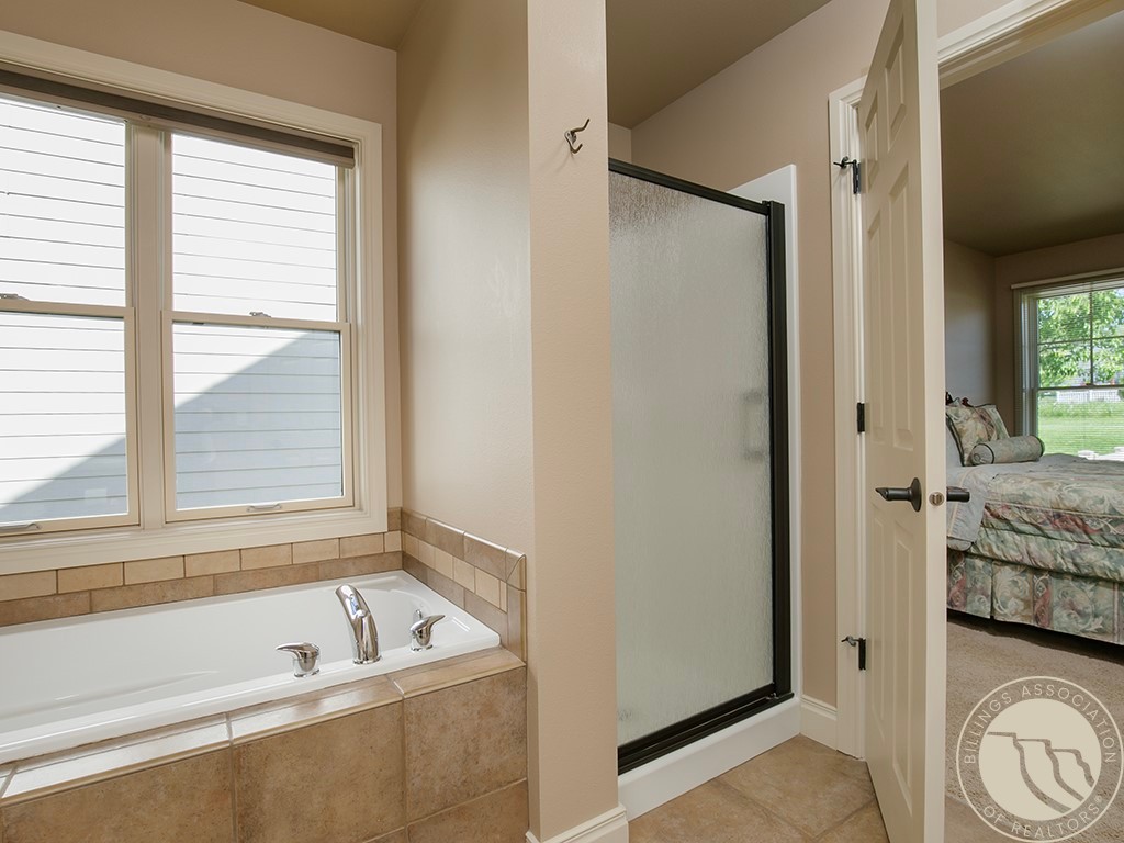 3737 Fairmeadow Court