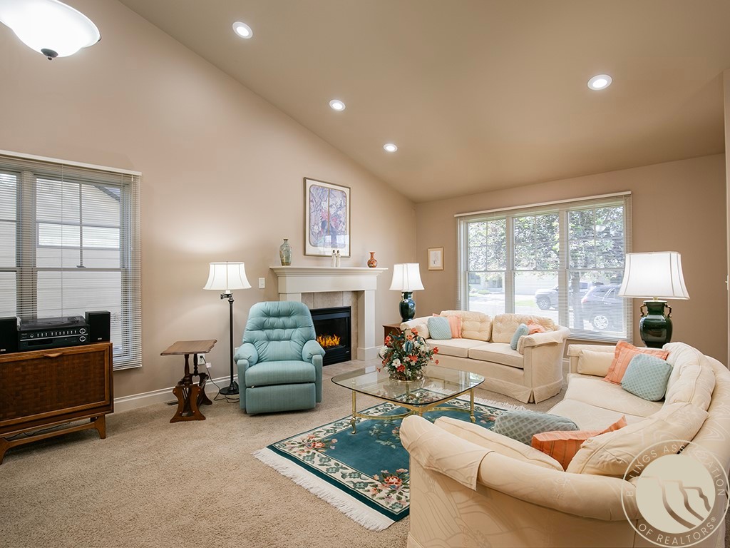 3737 Fairmeadow Court