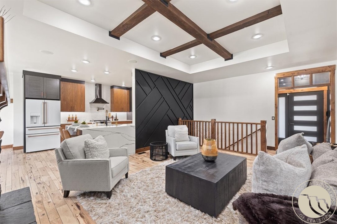 5345 Mule Deer Court