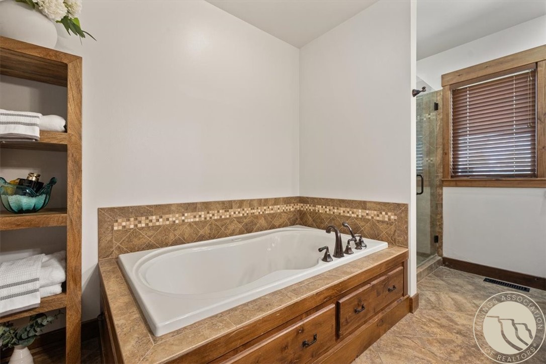 5345 Mule Deer Court