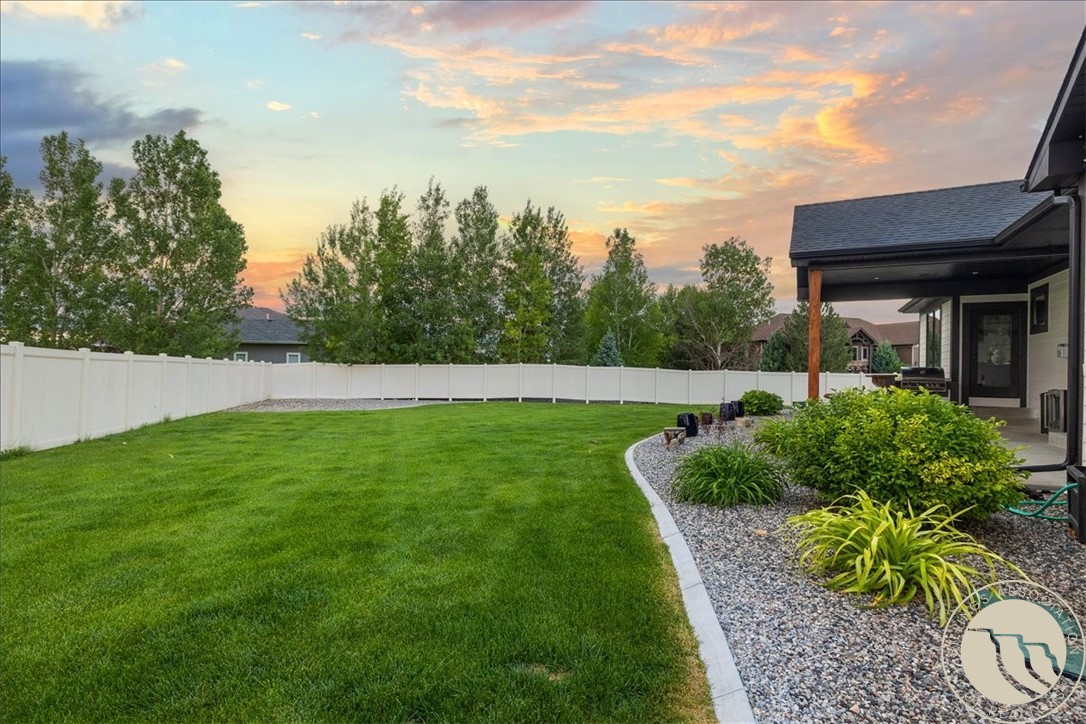 5345 Mule Deer Court