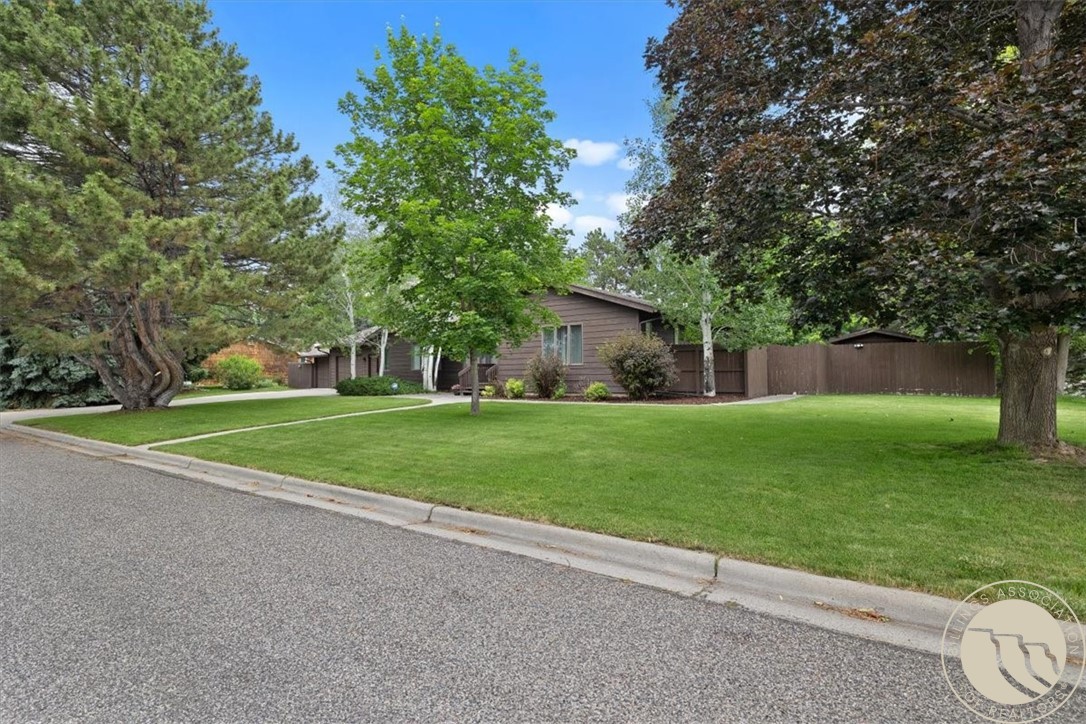 3043 Lloyd Mangrum Lane