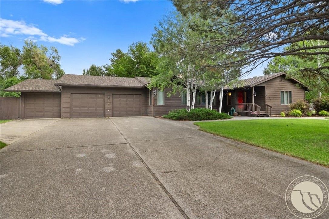 3043 Lloyd Mangrum Lane