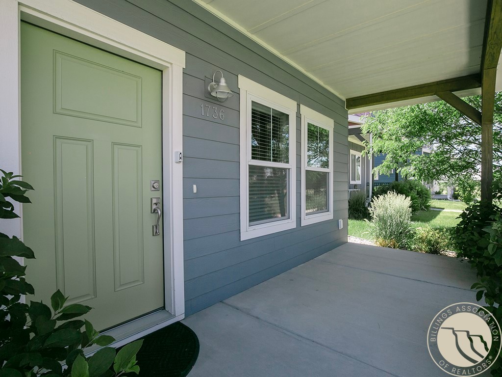 1736 Island View Drive