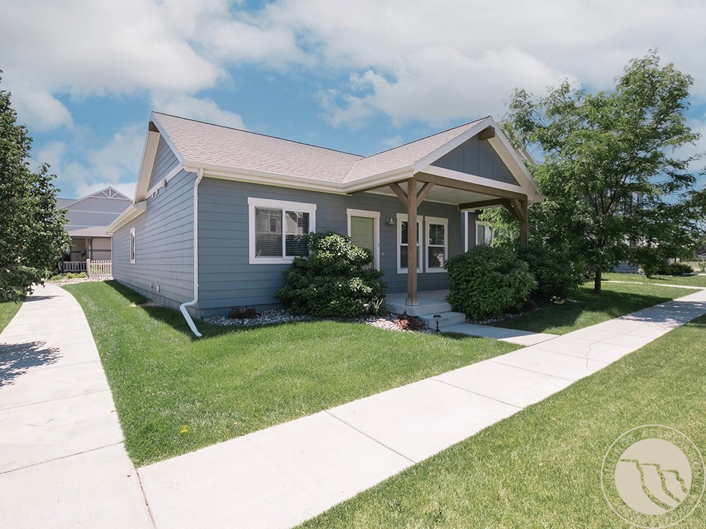 1736 Island View Drive