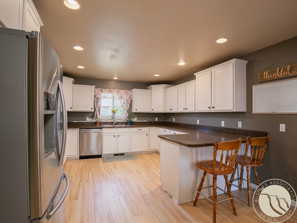 1321 Mirror Lake Lane