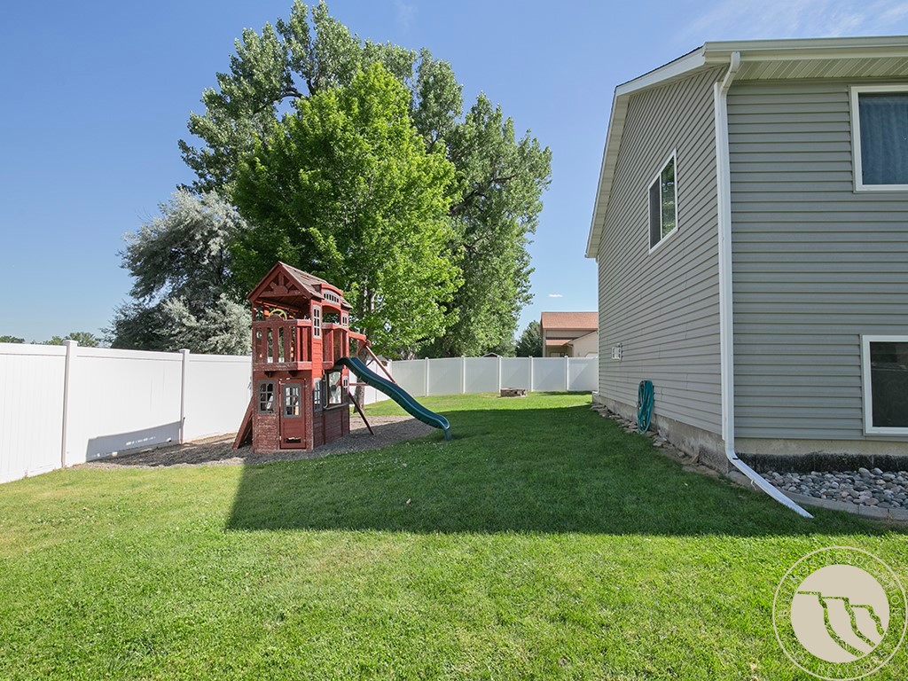1321 Mirror Lake Lane