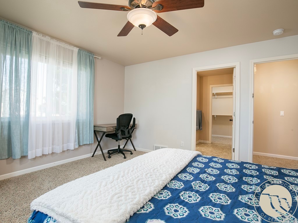 1321 Mirror Lake Lane
