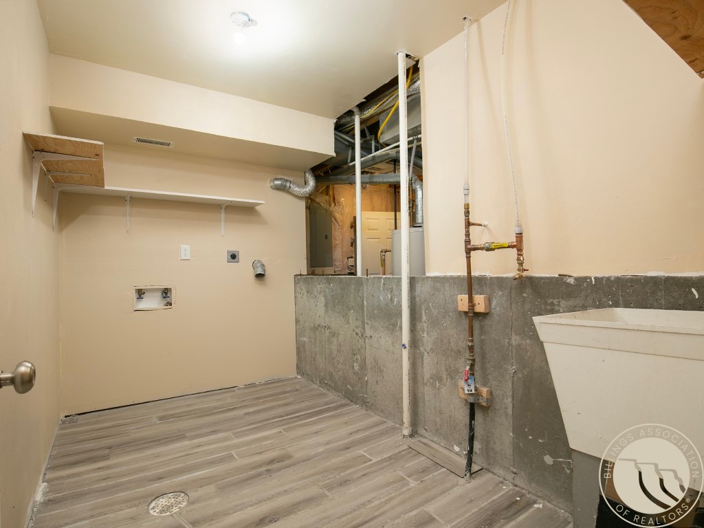 1321 Mirror Lake Lane