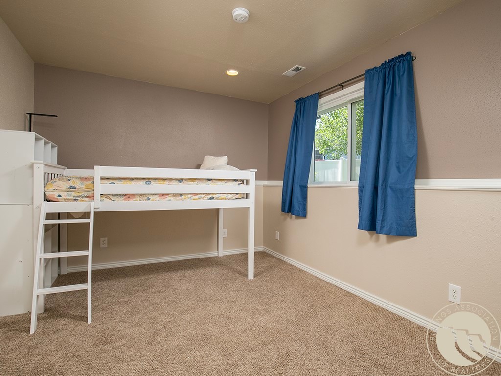 1321 Mirror Lake Lane