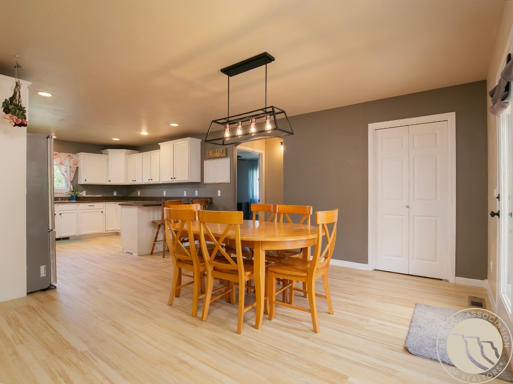 1321 Mirror Lake Lane