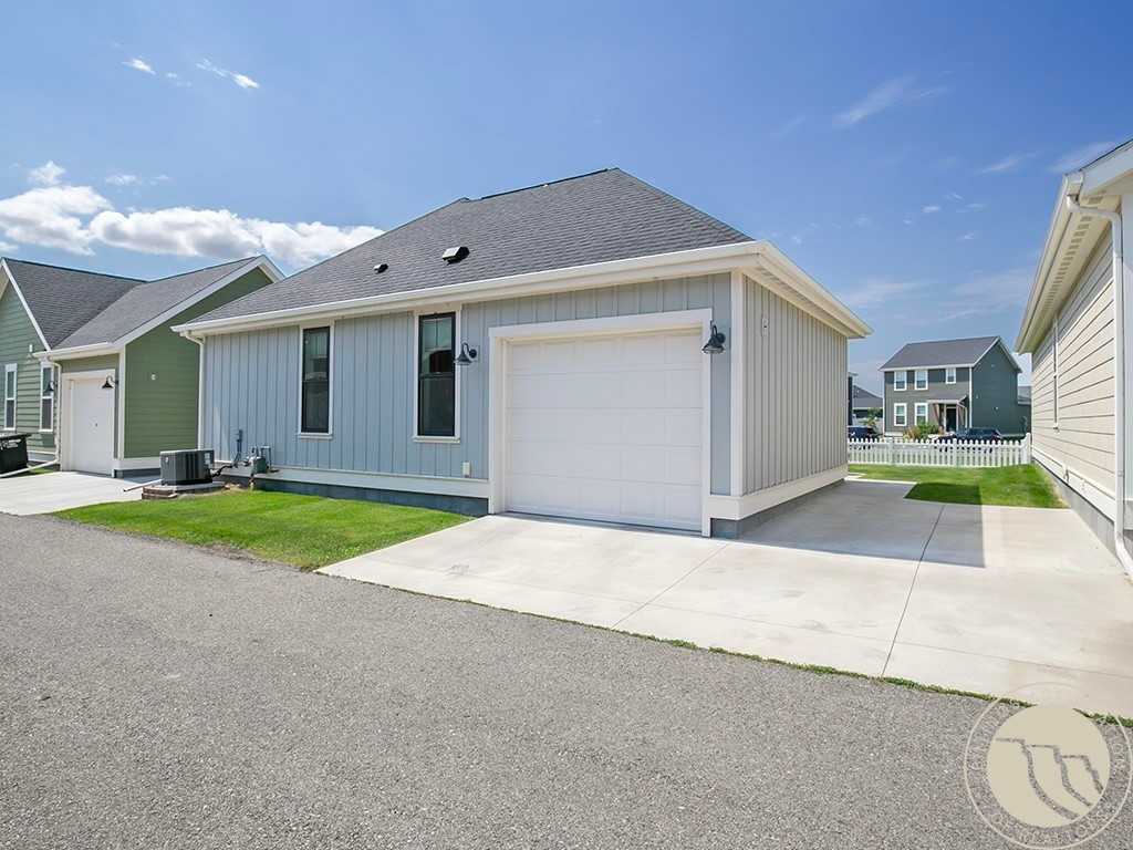 1655 Annas Garden Lane
