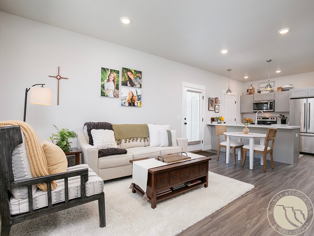 1655 Annas Garden Lane