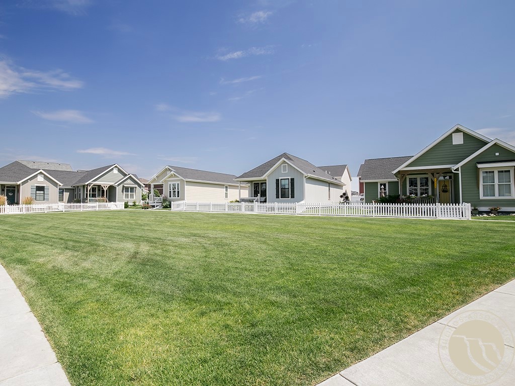 1655 Annas Garden Lane