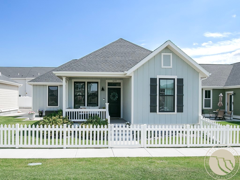 1655 Annas Garden Lane