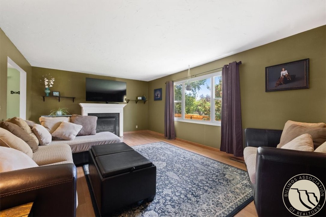 3432 Windmill Circle