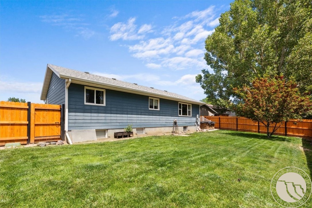 3432 Windmill Circle