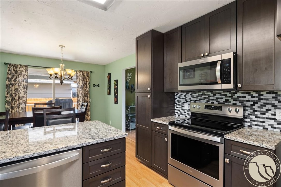 3432 Windmill Circle