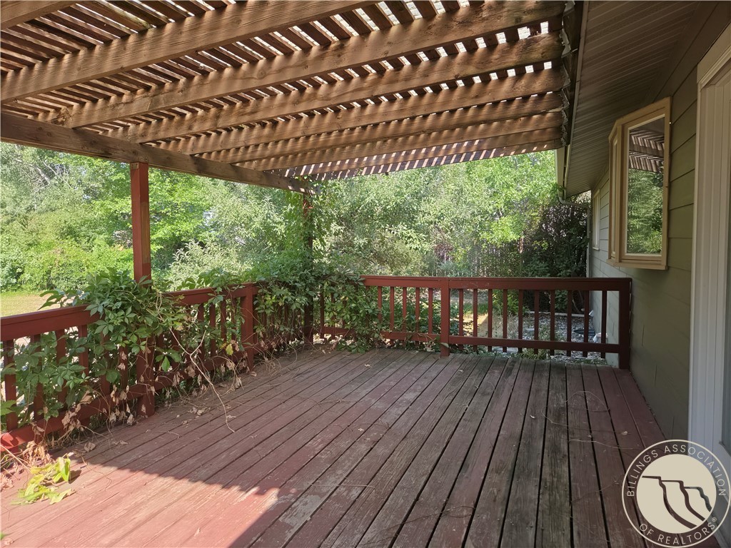 738 Aronson Avenue