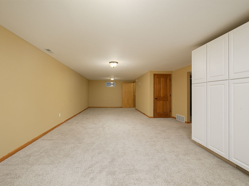 24 31st Street W