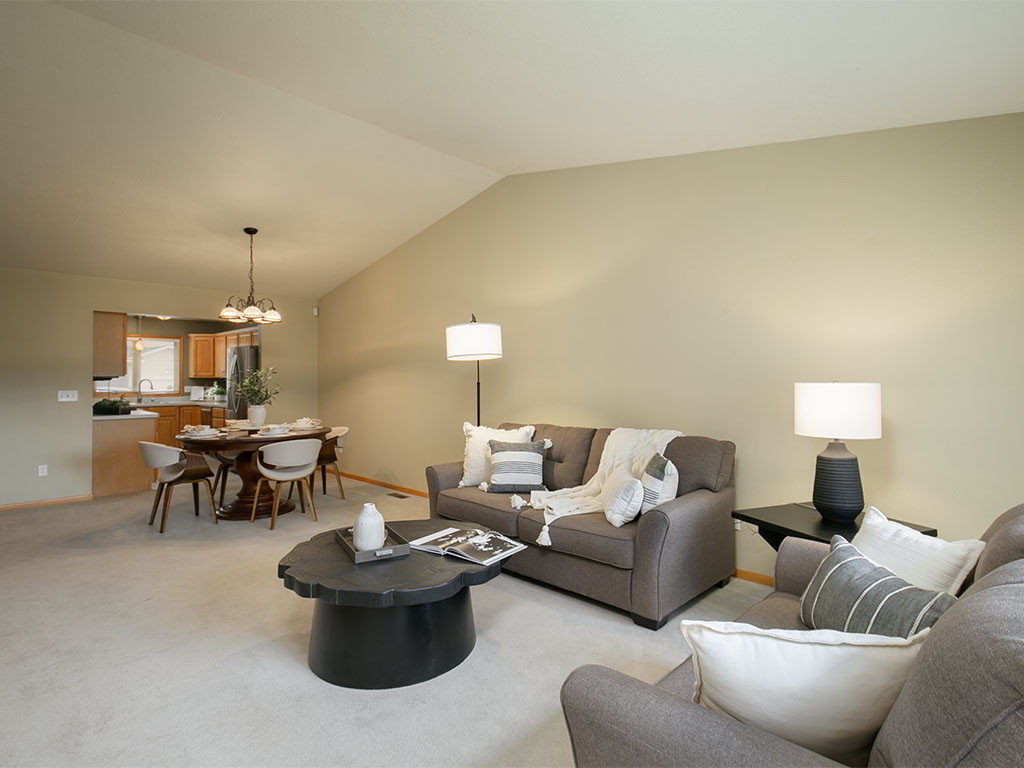24 31st Street W