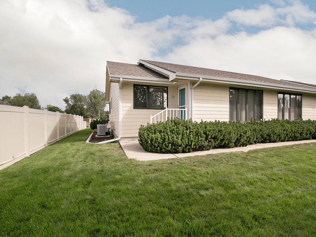 24 31st Street W