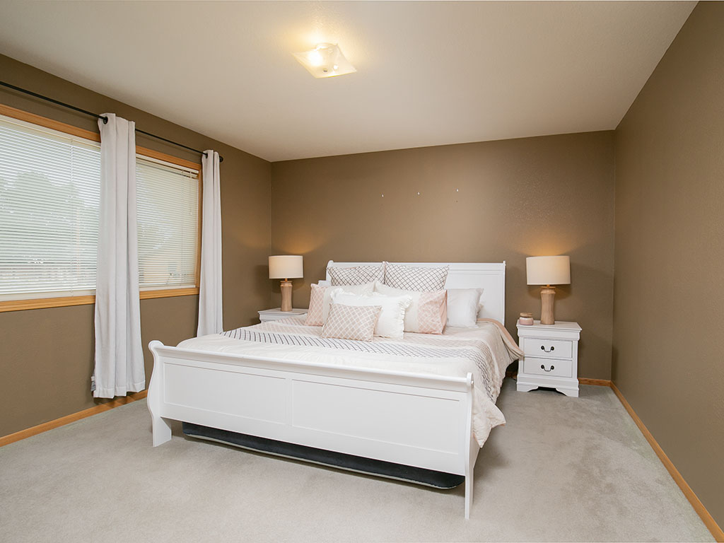 24 31st Street W