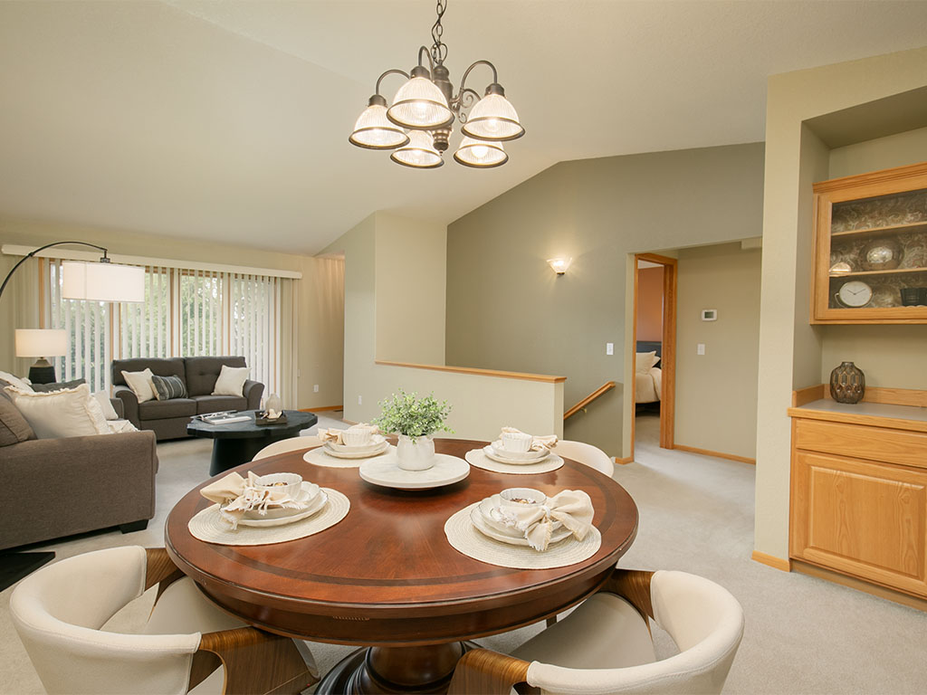 24 31st Street W