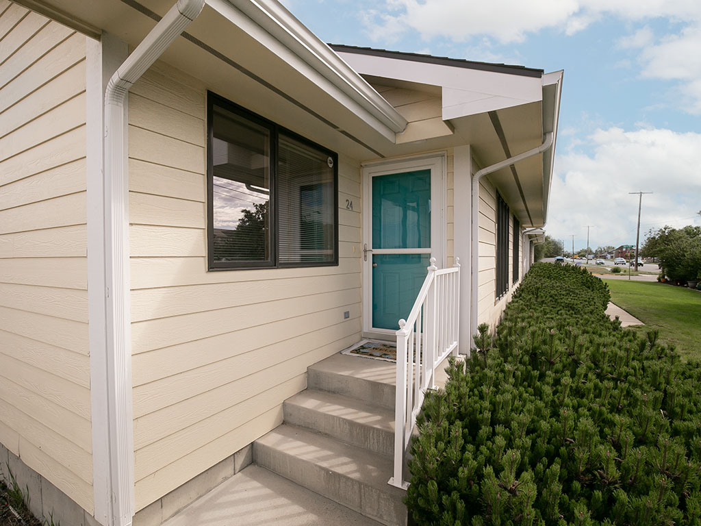 24 31st Street W