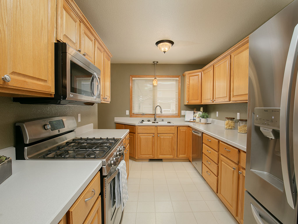 24 31st Street W