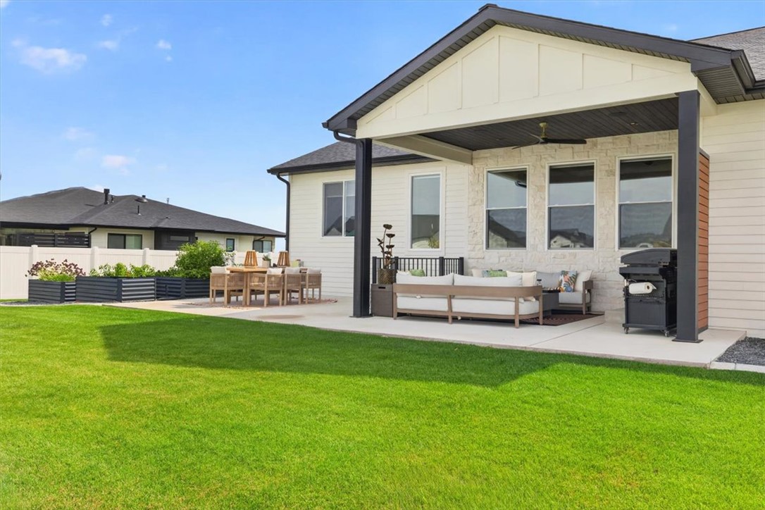 4649 Sunbeam Circle