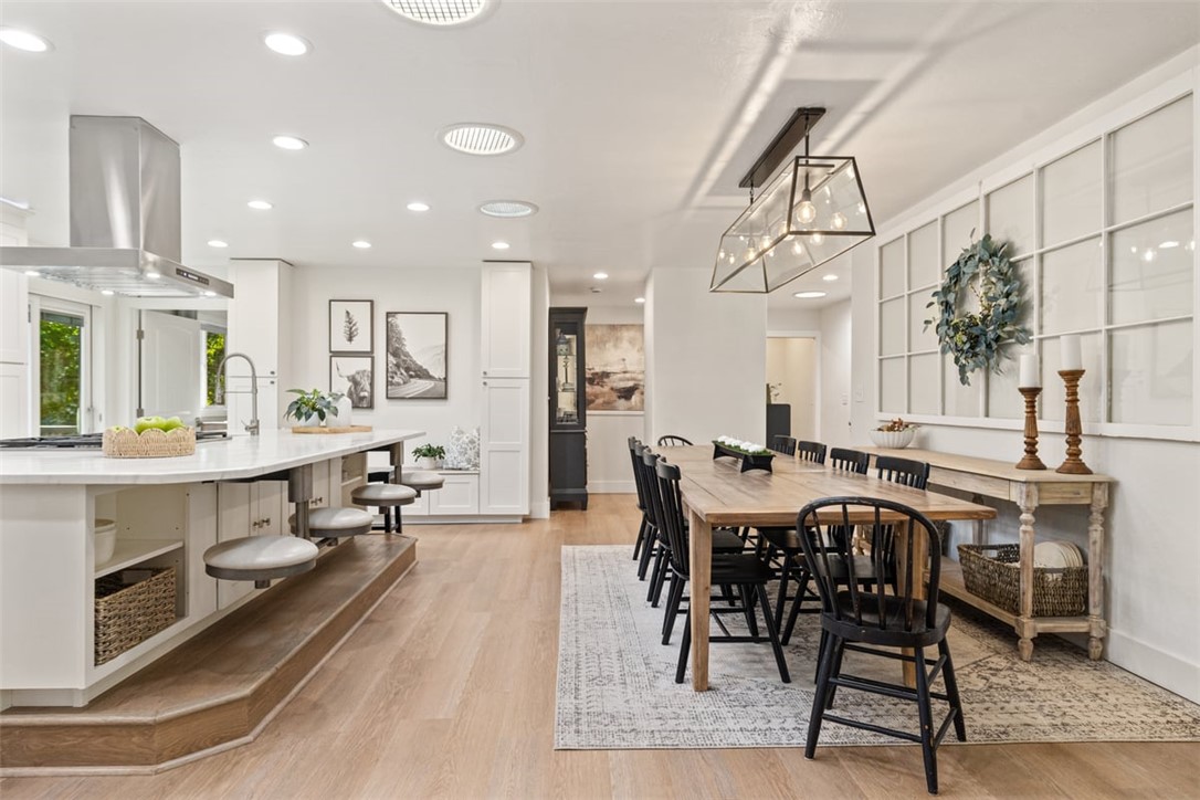4234 Toyon Drive