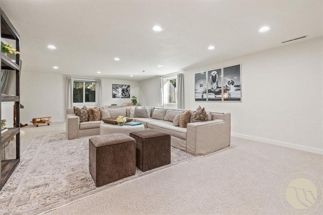 4234 Toyon Drive