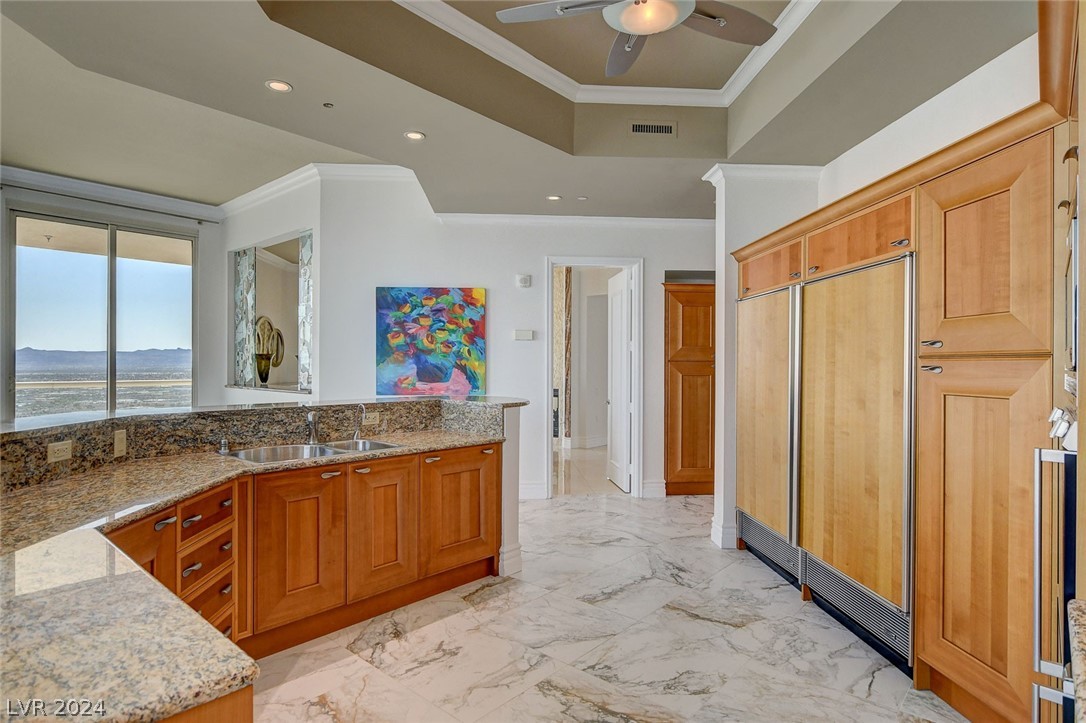 2777 Paradise Road 3704