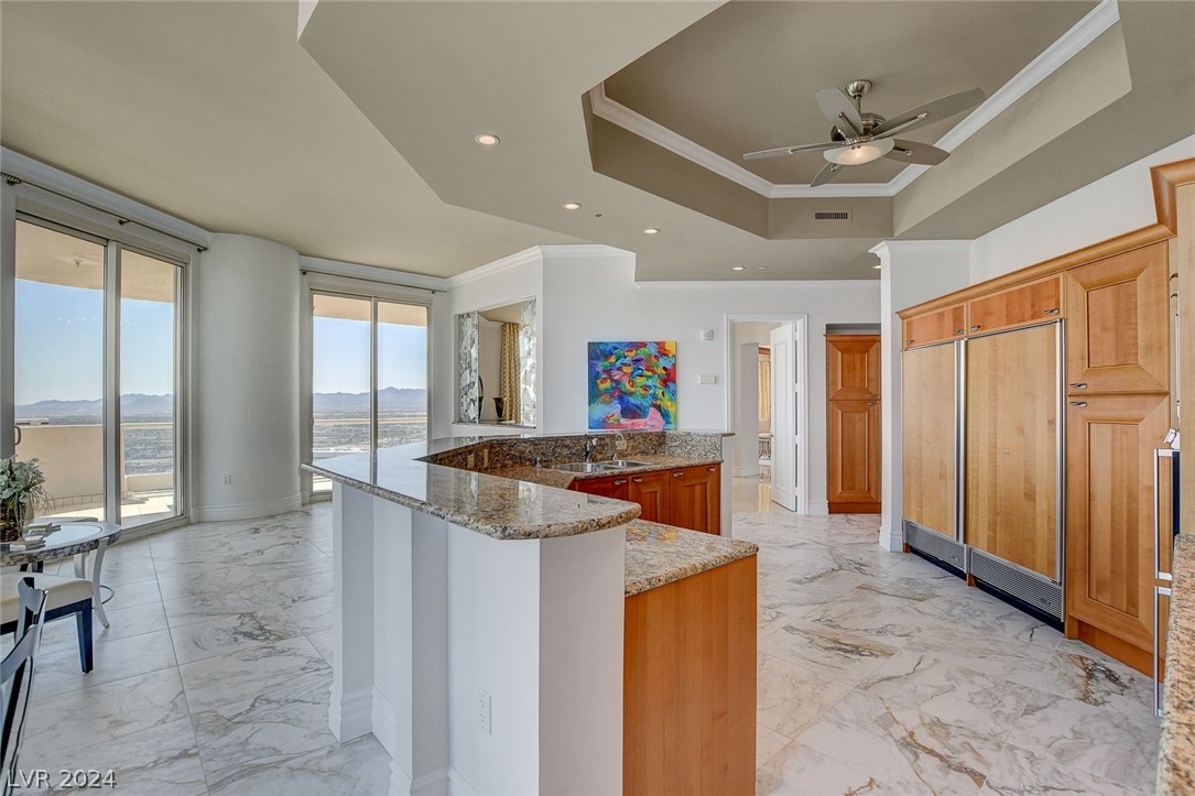 2777 Paradise Road 3704