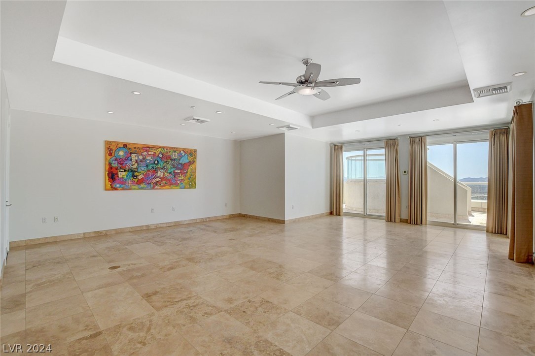 2777 Paradise Road 3704