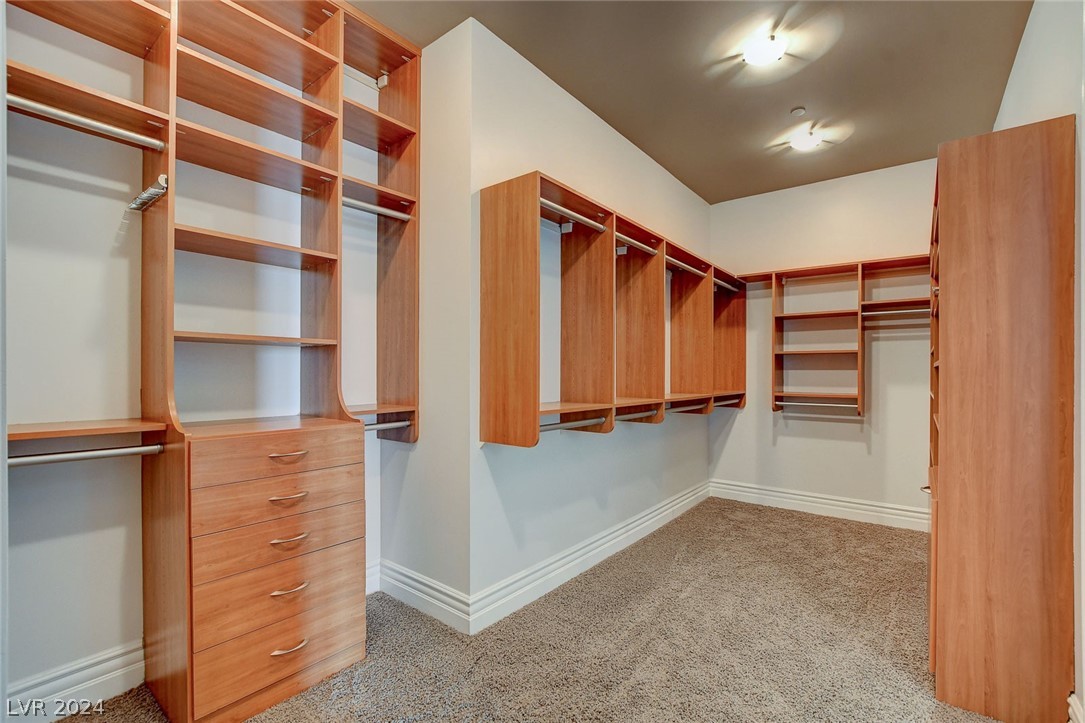 2777 Paradise Road 3704