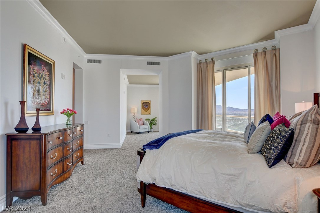 2777 Paradise Road 3704