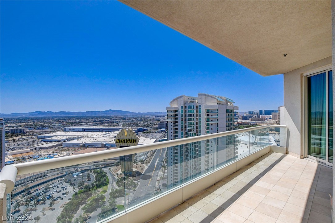 2777 Paradise Road 3704